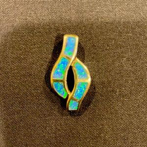 Sterling opal pendant